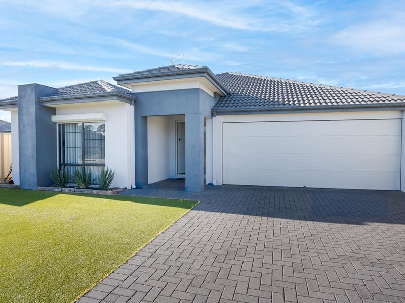 12 Thaxter Road, Landsdale