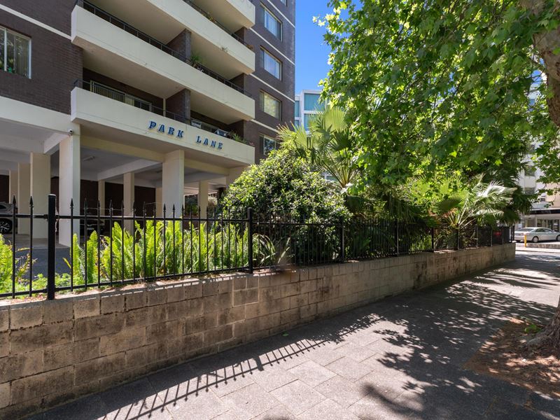 21/132 Mounts Bay Road, Perth WA 6000