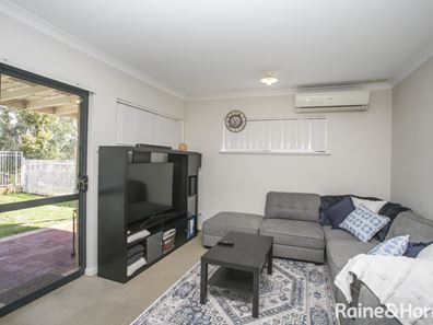 52/45 Elvire St, Viveash WA 6056