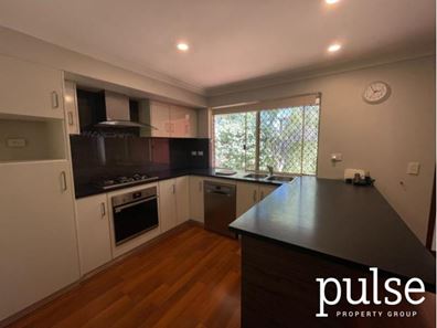 3/28-30 Tudor Avenue, Shelley WA 6148