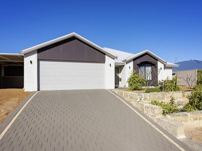 39 Premier Circle, Dongara WA 6525