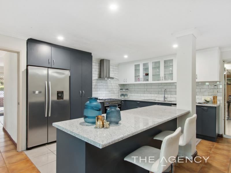 3 Trusty Grove, Stratton