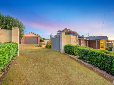 11 Panorama Drive, Kelmscott WA 6111