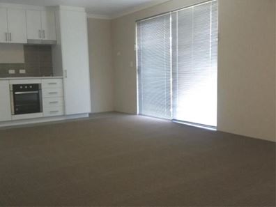 6A/11 Student Loop, Coolbellup WA 6163