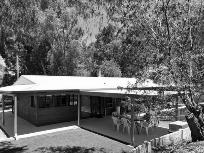 20 Chalet Vale, Preston Beach