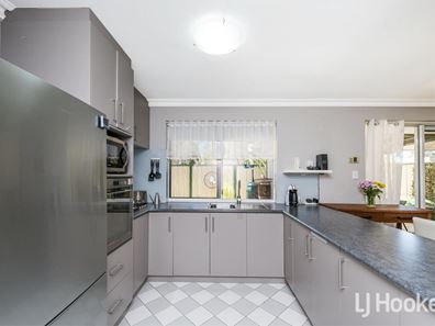 8/2 Glennis Close, Gosnells WA 6110