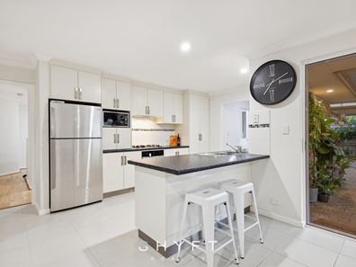2 Sebago Court, Joondalup WA 6027