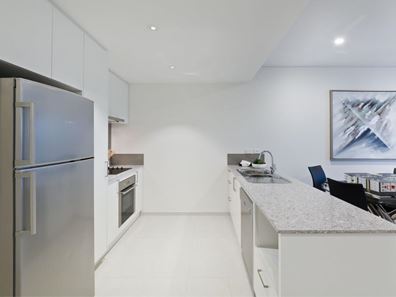 49/95 Chalgrove Avenue, Rockingham WA 6168