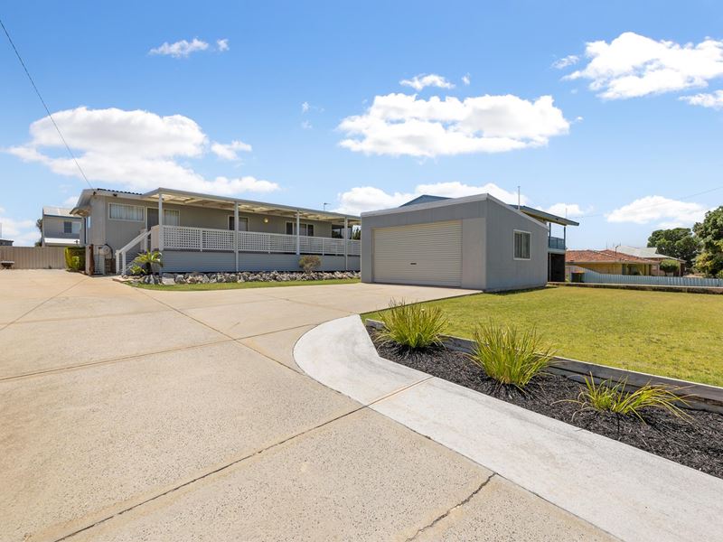 9 Hinchcliffe Road, Lancelin WA 6044