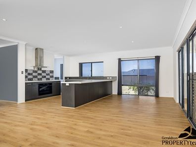8 Wisteria Parade, Moresby WA 6530
