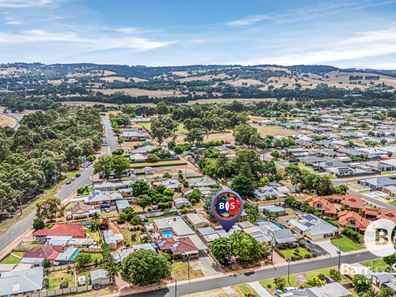 10 Clarke Street, Burekup WA 6227