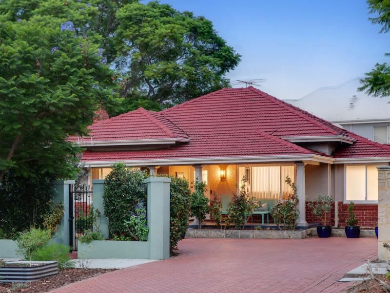 132 Holland Street, Wembley WA 6014