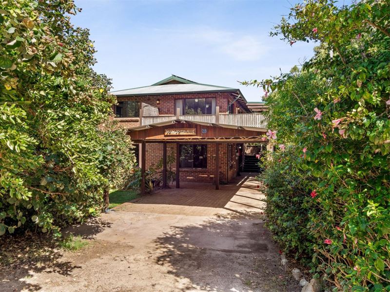 28 Lake View Crescent, Prevelly