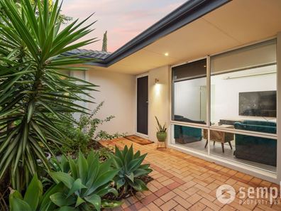 53 Shallcross Street, Yangebup WA 6164
