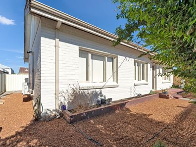 341 Grand Promenade, Dianella WA 6059