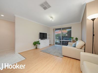 2/42 Corbel Street, Shelley WA 6148