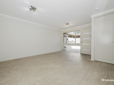 8A Winship Avenue, Wanneroo WA 6065