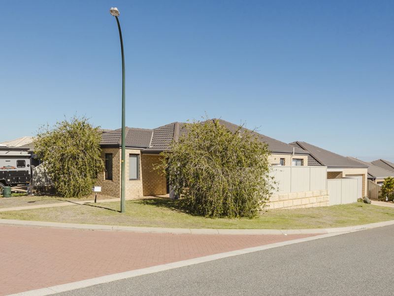 43 Traminer Way, Pearsall WA 6065