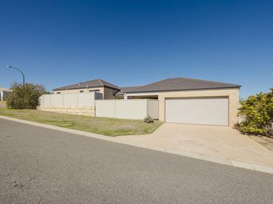 43 Traminer Way, Pearsall WA 6065