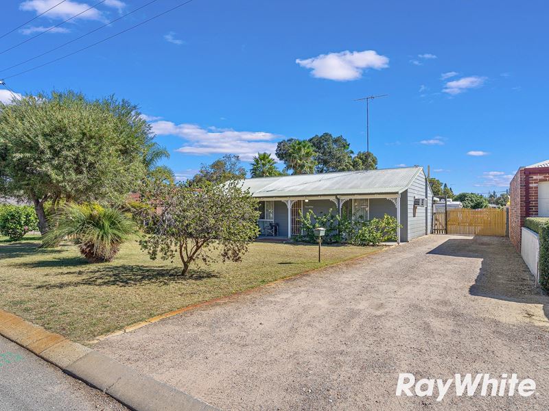 18 King Drive, Wannanup