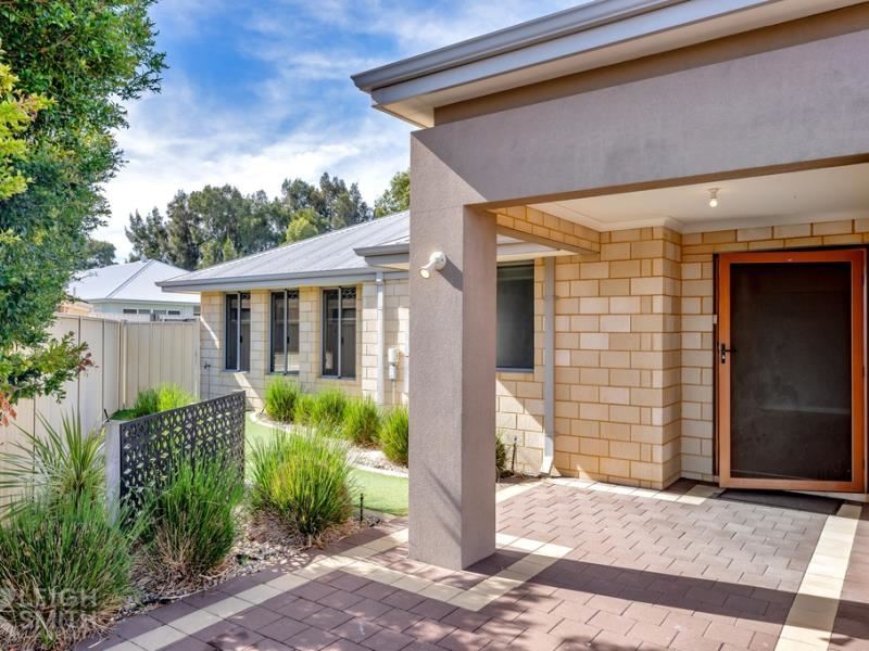 7 Addingham Boulevard, Madora Bay WA 6210