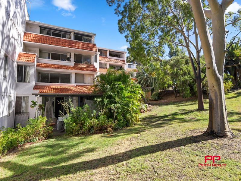 10/12 Wall Street, Maylands