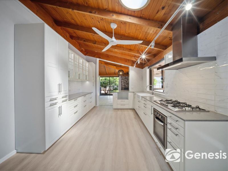 4 Draper Road, Mahogany Creek WA 6072