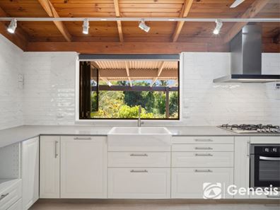 4 Draper Road, Mahogany Creek WA 6072