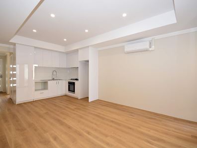 5 Yangtze Avenue, Southern River WA 6110
