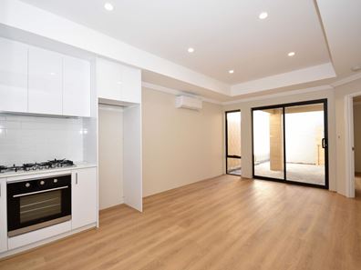5 Yangtze Avenue, Southern River WA 6110