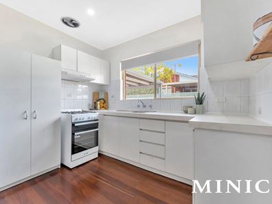 11 Crawley Road, Armadale WA 6112