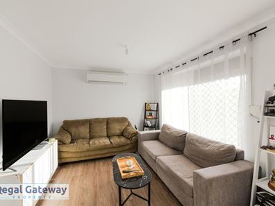 27 Firetail Court, Seville Grove WA 6112