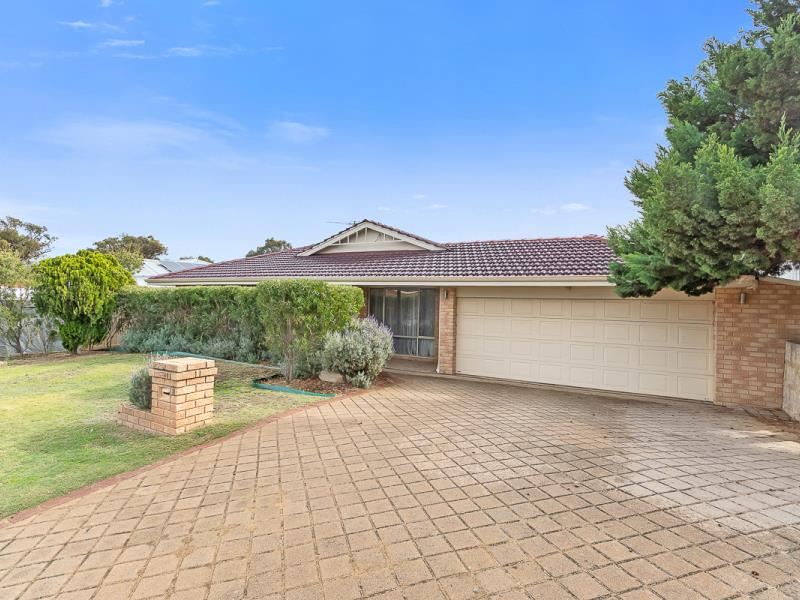 8 Kirkdale Turn, Kinross