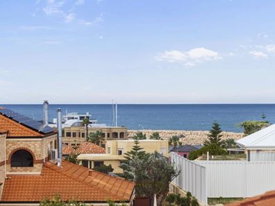 5 Tees Court, Mindarie WA 6030