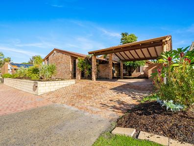 17 Redgum Drive, Ballajura WA 6066