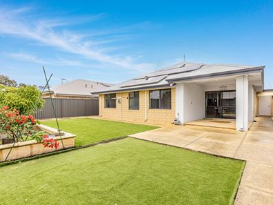 10 Heaton Road, Brabham WA 6055
