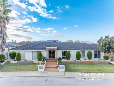 24 Urquhart Court, Canning Vale WA 6155