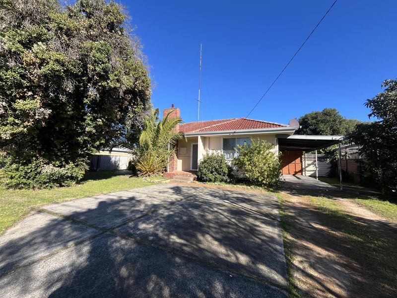 16 Doolan Street, Carey Park WA 6230