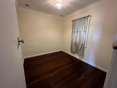 16 Doolan Street, Carey Park WA 6230