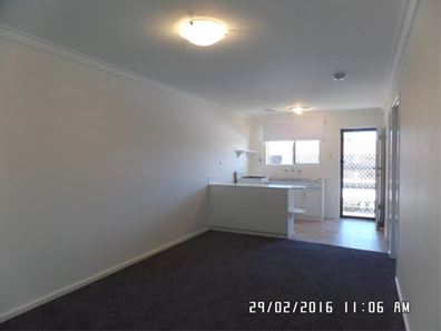 18/299 Harborne Street, Glendalough WA 6016