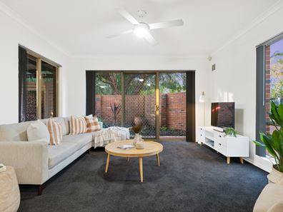 1/13 Gardner Street, Como WA 6152