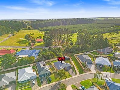 33 McNeal Loop, Mckail WA 6330