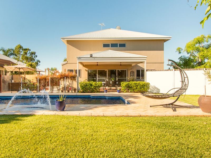 4 Alma Court, Cable Beach