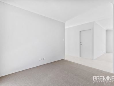7 Koolama Way, Dudley Park WA 6210