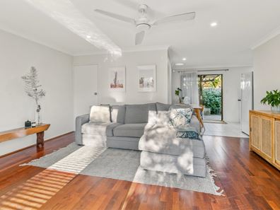 2/196 Preston Point Road, Bicton WA 6157