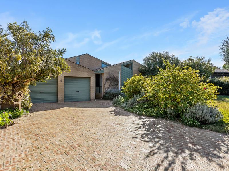 4 Epping Grove, Kallaroo
