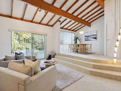 4 Epping Grove, Kallaroo WA 6025
