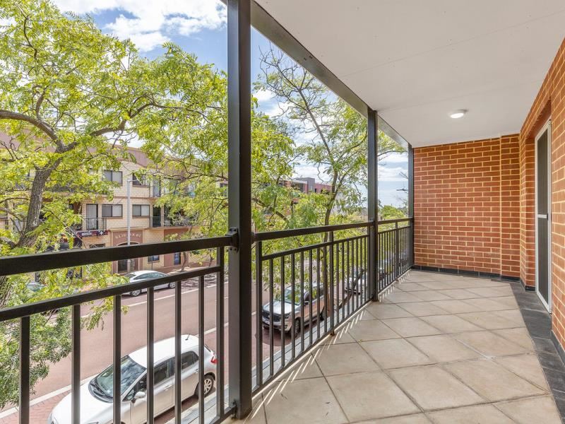 8/82 Reid Promenade, Joondalup