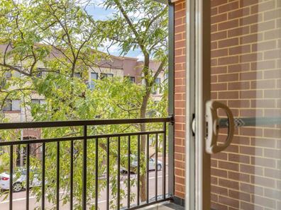8/82 Reid Promenade, Joondalup WA 6027