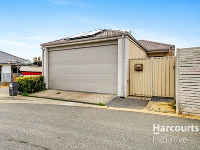 24 Tarifa Lane, Coogee WA 6166